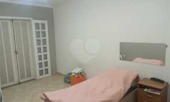 Imagem 5: 2 dormitórios, 1 suítes, 2 banheiro, 2 vagas na garagem, 199M² de Área Construída