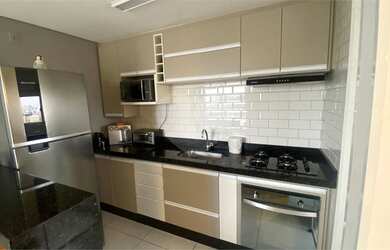 Imagem 3: 3 dormitórios, 1 suítes, 2 banheiro, 2 vagas na garagem, 72M² de Área Construída