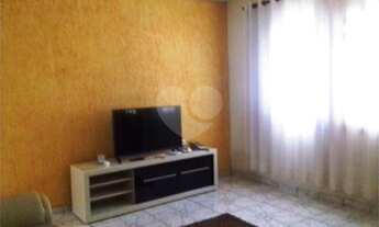 Imagem 7: 2 dormitórios, 2 banheiro, 2 vagas na garagem, 110M² de Área Construída, 170M² de Área Tot