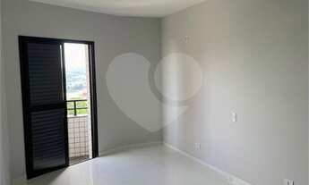 Imagem: 3 dormitórios, 1 suítes, 1 banheiros