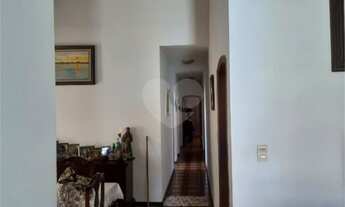 Imagem 7: 3 dormitórios, 1 suítes, 2 banheiro, 4 vagas na garagem, 150M² de Área Construída