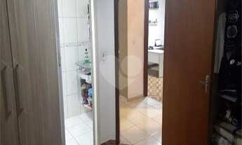 Imagem 6: 3 dormitórios, 1 suítes, 3 banheiro, 4 vagas na garagem, 150M² de Área Construída