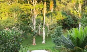 Imagem 3: 4 dormitórios, 1 suítes, 5 banheiro, 10 vagas na garagem, 350M² de Área Construída