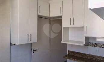 Imagem: 2 dormitórios, 1 banheiros, 1 vaga na garagem