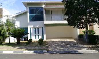 Imagem 1: Casa a Venda com 3 quartos em condominio