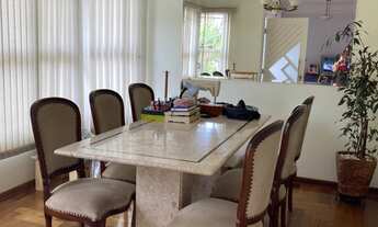 Imagem 2: Casa com 4 Quartos a Venda em Condominio