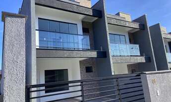 Imagem: Sobrado com suíte e dois quarto no centro