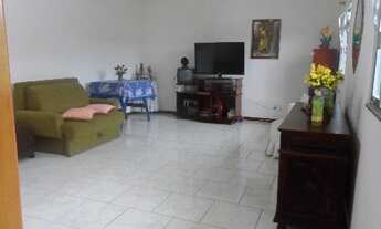 Imagem 2: 5 dormitórios, 2 suíte, 2 banheiro, 4 vagas na garagem, 450M² de Área Construída