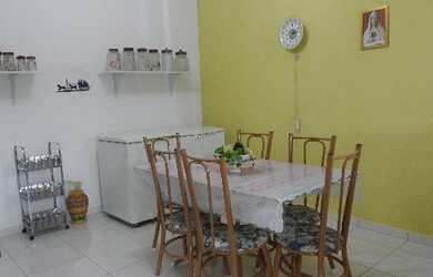 Imagem 3: 5 dormitórios, 2 suíte, 2 banheiro, 4 vagas na garagem, 450M² de Área Construída