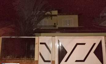 Imagem 5: 4 dormitórios, 2 suíte, 2 banheiro, 3 vagas na garagem, 352M² de Área Total