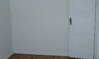 Imagem 6: 2 dormitórios, 1 banheiros, 1 vaga na garagem, 200M² de Área Construída, 200M² de Área Tot