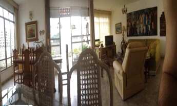 Imagem 2: 3 dormitórios, 1 suítes, 2 banheiro, 1 vaga na garagem, 320M² de Área Construída