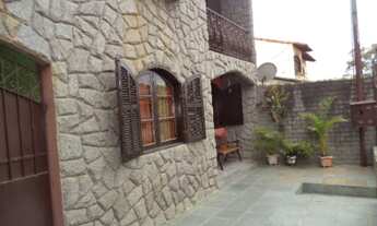 Imagem 3: 4 dormitórios, 1 suítes, 2 banheiro, 4 vagas na garagem