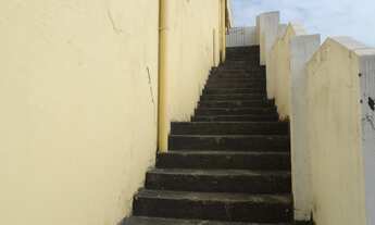 Imagem 2: 2 dormitórios, 1 banheiros, 3 vagas na garagem, 100M² de Área Construída