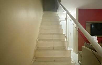 Imagem 4: 4 dormitórios, 2 suíte, 5 banheiro, 2 vagas na garagem, 184M² de Área Construída