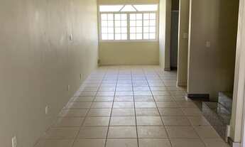 Imagem 2: 3 dormitórios, 1 suítes, 3 banheiro, 1 vaga na garagem, 320M² de Área Construída