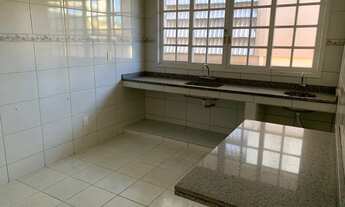 Imagem 6: 3 dormitórios, 1 suítes, 3 banheiro, 1 vaga na garagem, 320M² de Área Construída