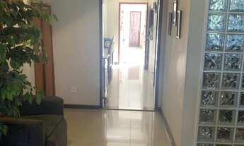 Imagem 4: 3 dormitórios, 1 suítes, 3 banheiro, 2 vagas na garagem, 189M² de Área Total