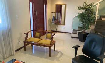 Imagem 2: 3 dormitórios, 1 suítes, 3 banheiro, 2 vagas na garagem, 189M² de Área Total