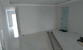 Imagem 3: 3 dormitórios, 3 suíte, 2 vagas na garagem, 242M² de Área Construída