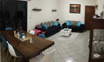 Imagem: 3 dormitórios, 1 suítes, 2 banheiro, 1