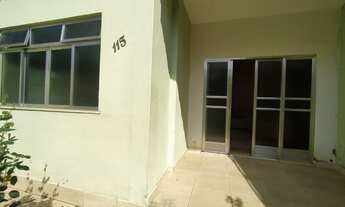 Imagem: 2 dormitórios, 1 banheiros, 2 vagas na