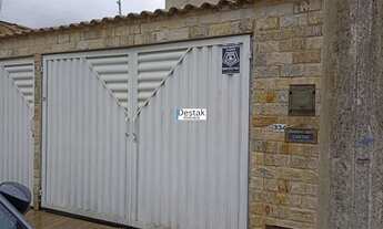 Imagem: 5 dormitórios, 1 suítes, 4 banheiro, 2