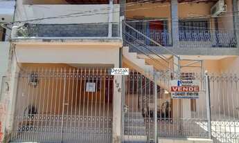 Imagem: 4 dormitórios, 1 suítes, 1 vaga na garagem