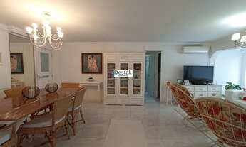 Imagem 3: 4 dormitórios, 4 suíte, 1 banheiros, 2 vagas na garagem