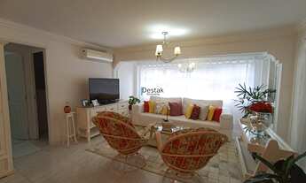 Imagem 2: 4 dormitórios, 4 suíte, 1 banheiros, 2 vagas na garagem