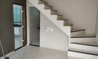 Imagem: 3 dormitórios, 2 banheiro, 1 vaga na garagem