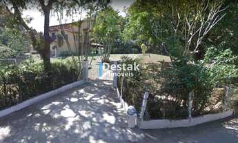 Imagem: 5 dormitórios, 1 suítes, 3 banheiro