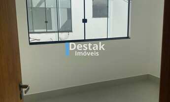 Imagem 2: 3 dormitórios, 1 suítes, 2 banheiro, 1 vaga na garagem, 131M² de Área Construída