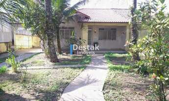 Imagem: 4 dormitórios, 2 banheiro, 6 vagas na garagem