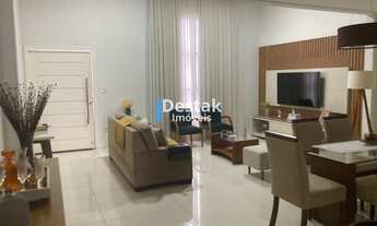 Imagem 3: 3 dormitórios, 2 suíte, 4 banheiro, 2 vagas na garagem, 225M² de Área Construída