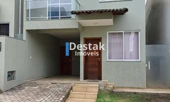 Imagem 2: 3 dormitórios, 1 suítes, 2 banheiro, 2 vagas na garagem, 90M² de Área Construída