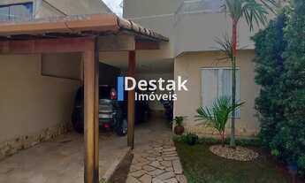 Imagem 3: 3 dormitórios, 1 suítes, 4 banheiro, 2 vagas na garagem, 123M² de Área Construída