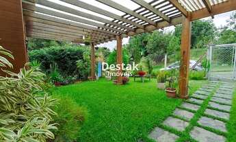 Imagem: 4 dormitórios, 1 suítes, 1 vaga na garagem