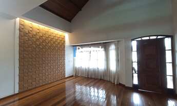 Imagem: 4 dormitórios, 1 suítes, 5 banheiro, 4