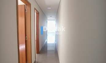 Imagem 6: 3 dormitórios, 1 suítes, 2 banheiro, 2 vagas na garagem, 135M² de Área Construída