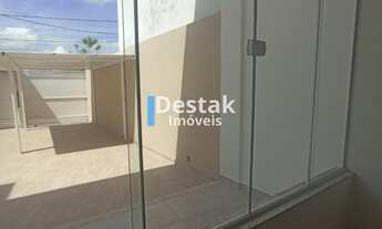 Imagem 2: 3 dormitórios, 1 suítes, 2 banheiro, 2 vagas na garagem, 135M² de Área Construída