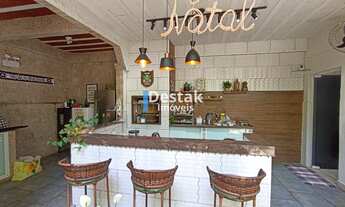 Imagem: 5 dormitórios, 1 suítes, 2 vagas na garagem