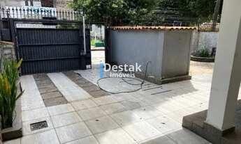 Imagem 3: 3 dormitórios, 1 suítes, 2 banheiro, 3 vagas na garagem, 400M² de Área Construída