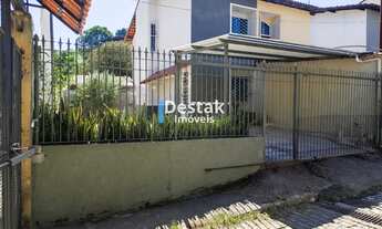 Imagem: 3 dormitórios, 1 banheiros, 2 vagas na