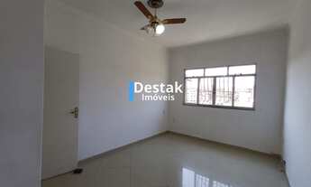 Imagem: 3 dormitórios, 1 suítes, 2 banheiro, 2