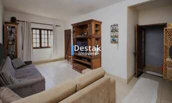 Imagem 2: 4 dormitórios, 2 suíte, 5 banheiro, 2 vagas na garagem, 250M² de Área Construída