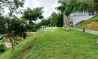 Imagem: 3 dormitórios, 1 suítes, 3 banheiro, 2