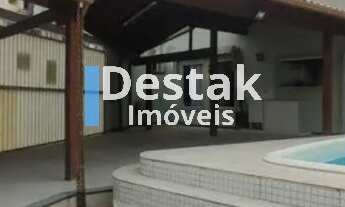 Imagem 2: 3 dormitórios, 1 suítes, 4 banheiro, 2 vagas na garagem, 225M² de Área Construída