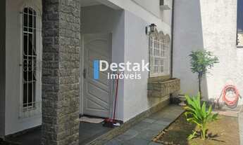 Imagem: 4 dormitórios, 1 suítes, 3 vagas na garagem