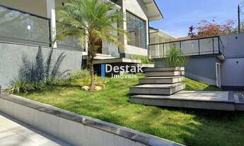 Imagem: 3 dormitórios, 1 suítes, 5 banheiro, 6